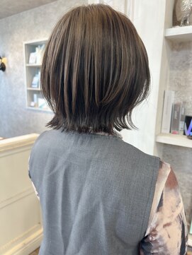 キャアリー(Caary) 福山市美容室Caaryブリーチありアンブレラカラーレイヤーボブ