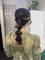 コアブラン 原宿 明治神宮前(CORE blanc)&nbsp;編み下ろしヘアセット玉ねぎヘア金箔アレンジ結婚式タイトセット