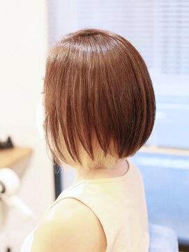 リビーチ ヘア リゾート 赤羽(Rebeach HAIR RESORT) ショートボブ×ケアブリーチインナーカラー【赤羽リビーチ】