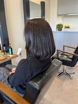 ジーニー(GeeNY)&nbsp;ふんわり内巻きロングボブヘアスタイル