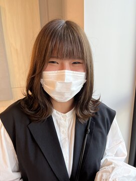 シダ(sida SAIIN) 10代20代30代波巻きミディアムグレージュ