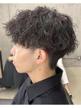 フイ 自由が丘(men's salon Hui) メンズ/アップバング/ツーブロックマッシュ/束感ショート波巻き