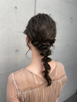 アチーブリス(achieve Liss)&nbsp;大人かわいい♪ふんわり感 編みおろしヘアスタイル