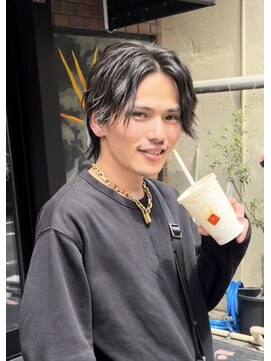 ウィローズ(WILLOW'S) 波打ちセンターパートウルフ