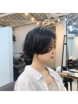 アオ 岡野 横浜(a-o) short hair