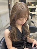 ディーエックス スリー(Dxxxx III)&nbsp;くすみベージュカラー REI