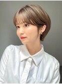 ショートショートボブベージュカラーボブ顔まわりカット