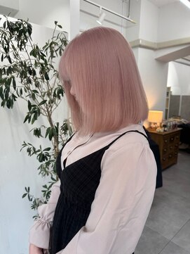 シー(thee) 淡めピンク