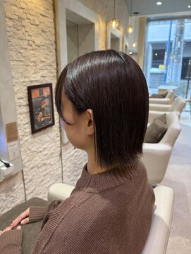 ヴィサージュプラス(VISAGE plus) 柔らかくすみカラー×切りっぱなしボブ