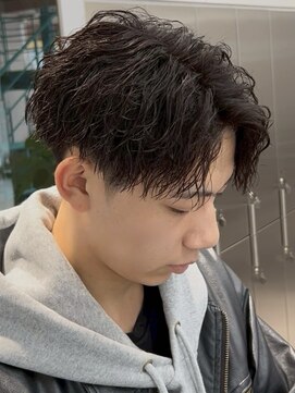 フィフス 渋谷(fifth) 渋谷波巻きツイストスパイラルシャドウルーズパーマツーブロック