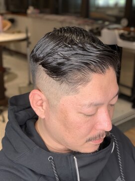 リバレッジ 広尾(Leverage) 大人メンズバーバーフェードショート刈り上げツーブロック