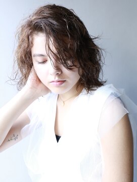 ザビー(THE B) ハーフ系ミディアムスタイル