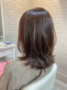 マーリャヘアー(mallia hair) くびれ外ハネミディアム