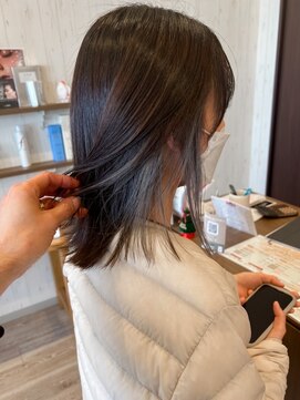 ロンド ヘアー(Rondo. Hair) インナーカラーホワイトシルバー