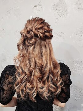 エフェ(effet) サイド寄せハーフアップ