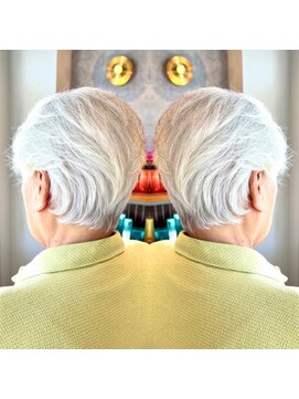 リッチ 菊名店(Rich) 50代60代ショートスタイル白髪生かし耳掛けショート襟足スッキリ