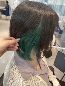 バサ 鷺ノ宮店(BASSA) 【スタイル】インナーカラー×グリーン