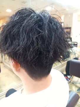 シャンプーボーイ メンズパーマ