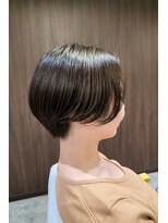 ビスポーク(BESPOKE)&nbsp;大人の気品と色気あふれる◎オリーブベージュハンサムショート