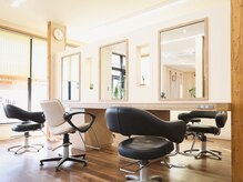 ビビ(Vivi)の雰囲気(広々とした明るい空間)