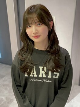 リアン バイ キートス(Lien by kiitos)の写真/【西梅田駅/徒歩３分】流行りのレイヤーカットで立体感、動きのあるヘアに。ぐっと大人っぽく。