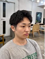 ファルベ(Farbe) ・スパイキーショートブルーブラックフェザーパーマサーフカール