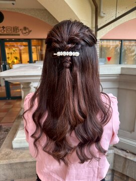 ラシェンテ みのおキューズモール(La Sente) 大人可愛いゆるふわハーフアップ