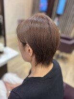 トレセッテ(tre sette)&nbsp;明るめベージュブラウングレイカラー/ショートレイヤースタイル