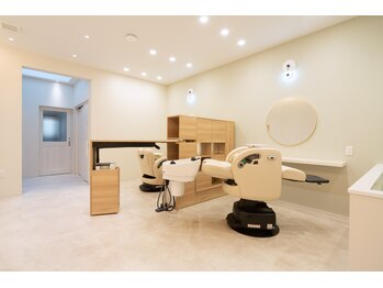 Ly hair＆beautysalon 【リー】