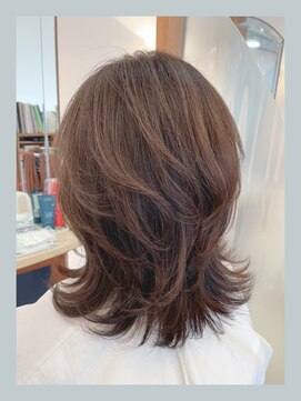 エルコット(elcot) 大人女性に似合うウルフカット◆ミディアムレイヤー