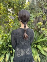 ジェノ(JENO by apish) 下ろしポニーヘアアレンジ