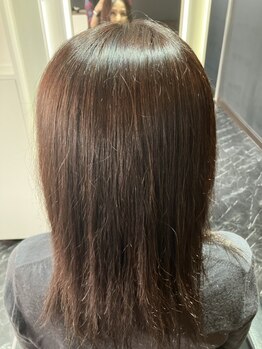 ココプラスアルファ(COCO+α)の写真/大型店が苦手な大人女性へ。髪質改善×白髪ぼかしハイライトで、悩みにとことん寄り添うアットホームサロン