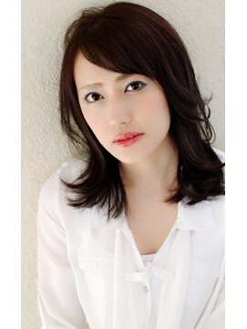 リラックスガーデンヘア(relax garden hair) 誰でも似合う小顔レイヤー×重セミディ