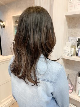 キャアリー(Caary) 福山市美容室Caary人気 フレンチガーリーぱつんとロングヘア