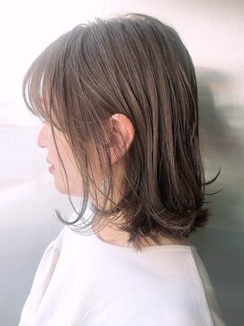 レイ(Lei) 外ハネボブ/タッセルボブ/切りっぱなし