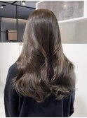 オリーブベージュ