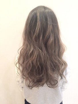 ラヴェ(LAWE.) グレージュ系グラデーションカラー♪