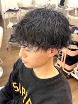 ヘアアンドビューティ ガーデン ベルモール店(HAIR AND BEAUTY GARDEN)&nbsp;波巻きスパイラルパーマシャドウパーマメンズ刈り上げ緩め30代