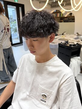 髪屋 紬 メンズ/メンズパーマ/メンズカット/波巻きパーマ