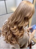 アドラーブル 万代店 (adorable)&nbsp;圧倒的ツヤ感◎ミルクティーベージュ大人女子グロッシーウェーブ