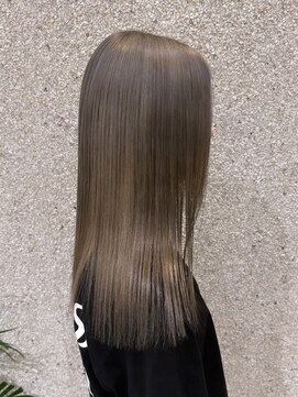 ベルフェミンミエル 【anri】シルバーベージュ