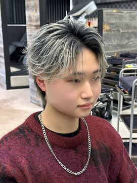 ネオン(NEON) フェザーショート