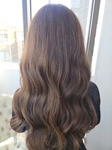 【白髪染めをもっと自由に】暗くなりすぎない明るい白髪染めで透明感を◎お悩みの方もぜひ一度ご相談を♪