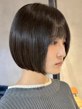 エリマ 横浜西口(elima) 横浜西口ショートボブ顔周りレイヤーボブイルミナカラーベージュ