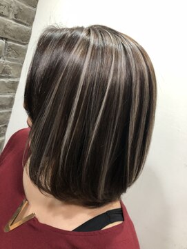 ヘアビューティースタジオ ラルガ(Hair beauty studio Raruga) ★Raruga 小倉魚町★毛先ワンカールのハイライトボブ