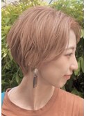 小顔ショート × ペールベージュ　ショートヘア