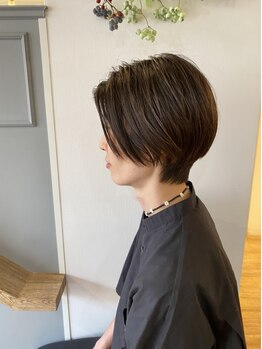 ショートヘアが本当に得意で上手い！拘ったあなただけのショートスタイルを創ります。 【花園】 