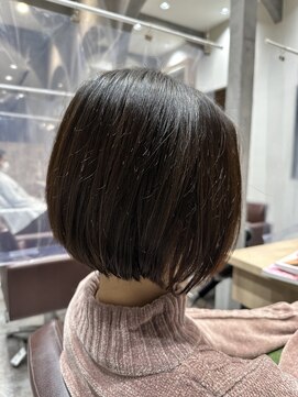 ビースリー ロア コンパクトボブ2022.11.26