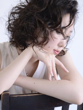 ロアー ヘアー マチルダ 千葉店(RAWR hair MATILDA) 【RAWR】カーリーパーマ_大人ボブ_ウエットスタイル