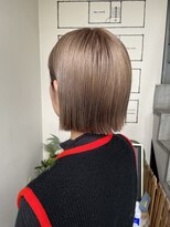 ホワイトルーム(White Room) bob × ベージュカラー